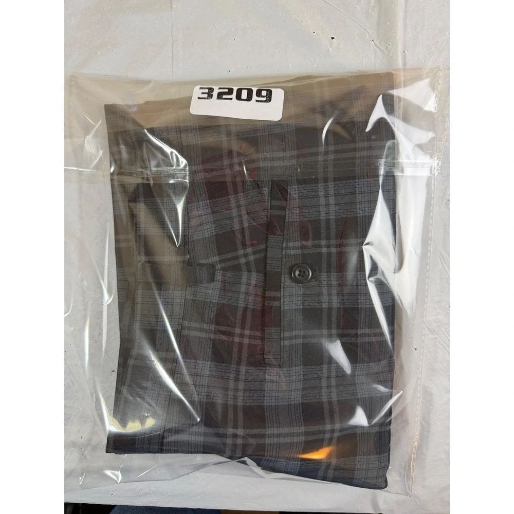 IZOD Mens Golf Shorts Size 42 Grey Black Plaid Flat Front Polyester Plaid 3209